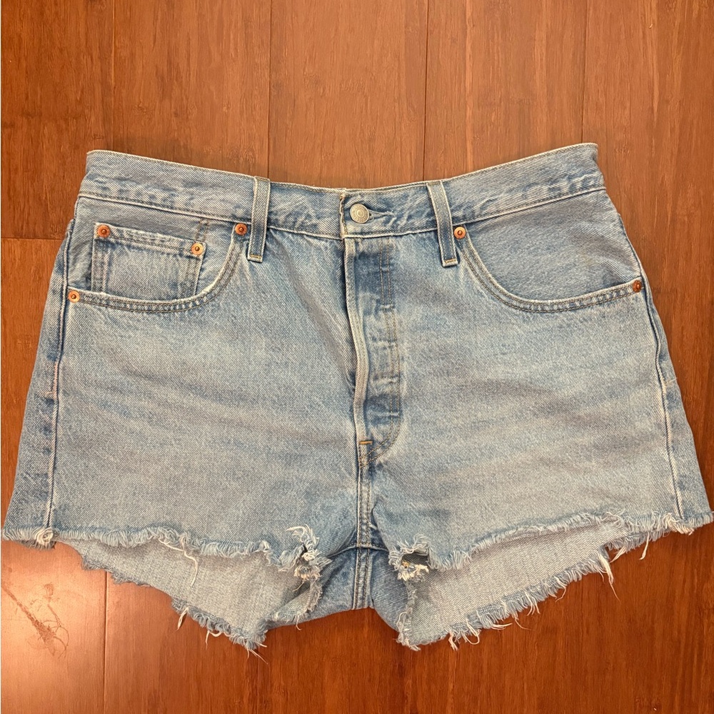 Levi 501 light wash denim shorts